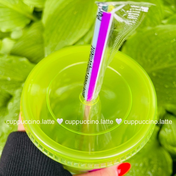 ⚡️NEW⚡️Starbucks Summer Neon Yellow Ultra Violet Color Changing Printed Cold Cup - Picture 5 of 6